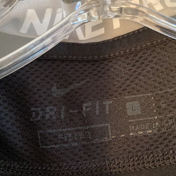 ♥️ Nike Pro Boy’s Dri-Fit Polyester/Spandex Top (size L) - Picture 7 of 8